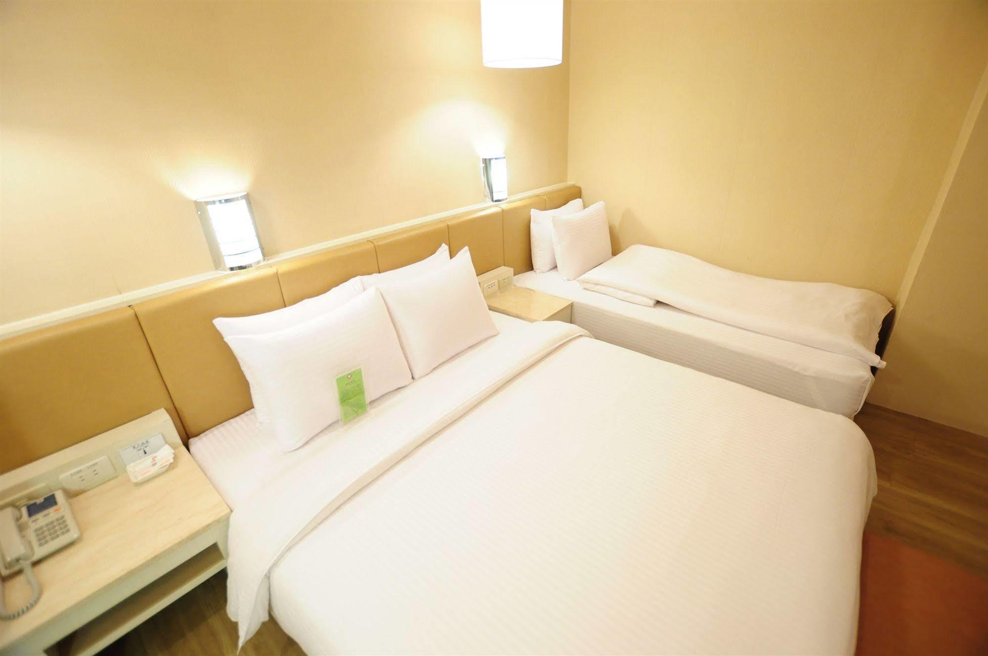 Kindness Hotel - Hanshen Kaohsiung Eksteriør billede