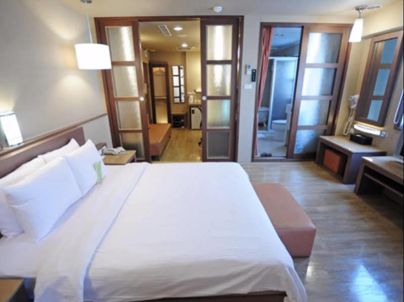 Kindness Hotel - Hanshen Kaohsiung Eksteriør billede